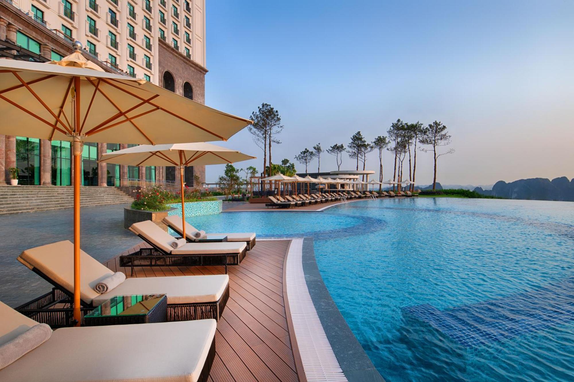 Flc Halong Bay Golf Club & Luxury Hạ Long